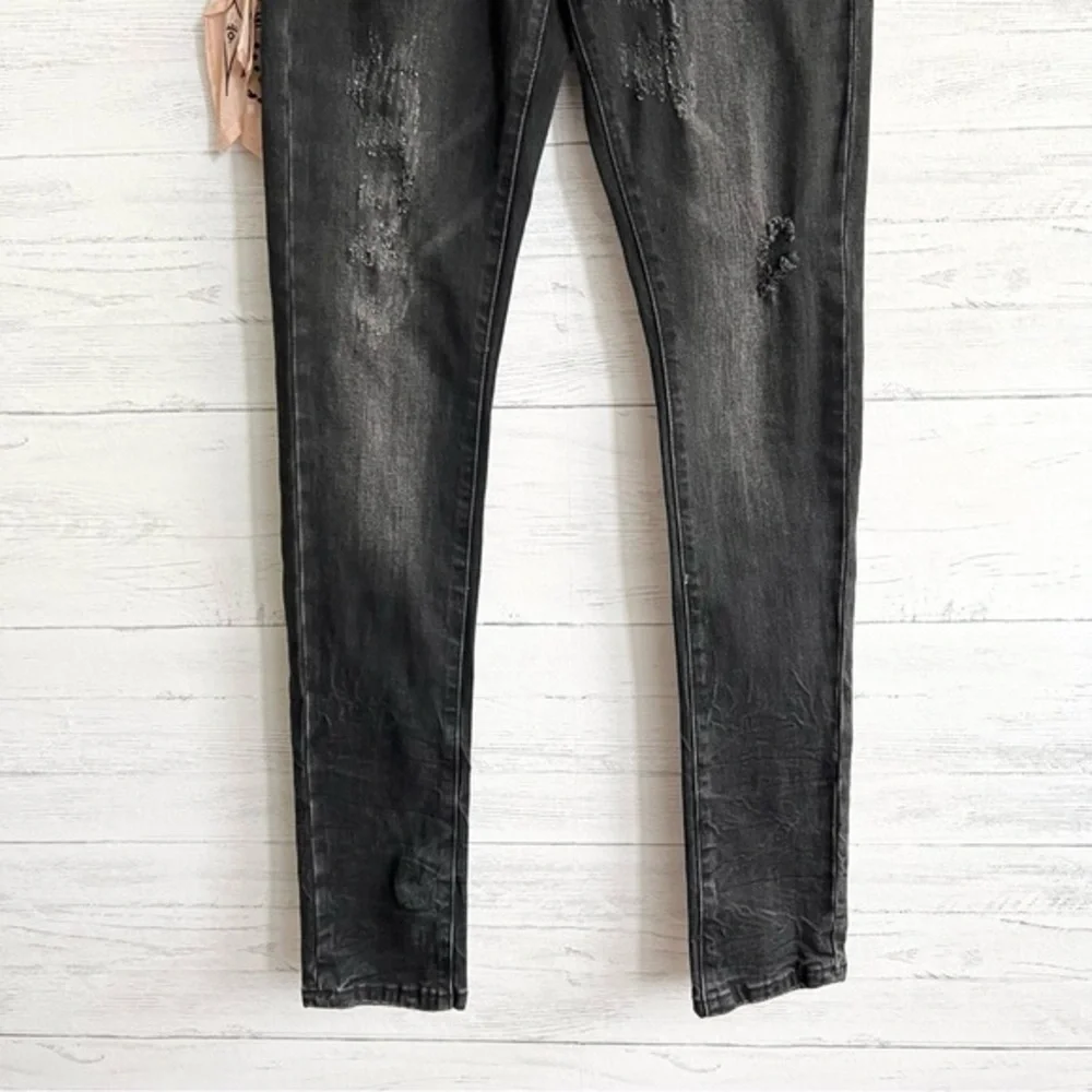 Bluecarats The McQueen Slim Fit Jean in Black size 28.